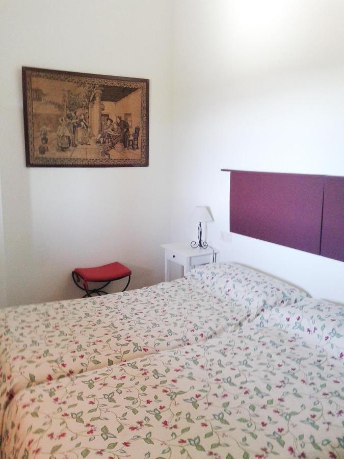 Casa Rural La Aulaga เอลกัสตีโญ เด ลาสกัวร์ดัส ภายนอก รูปภาพ