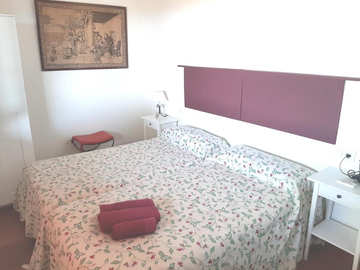 Casa Rural La Aulaga เอลกัสตีโญ เด ลาสกัวร์ดัส ภายนอก รูปภาพ